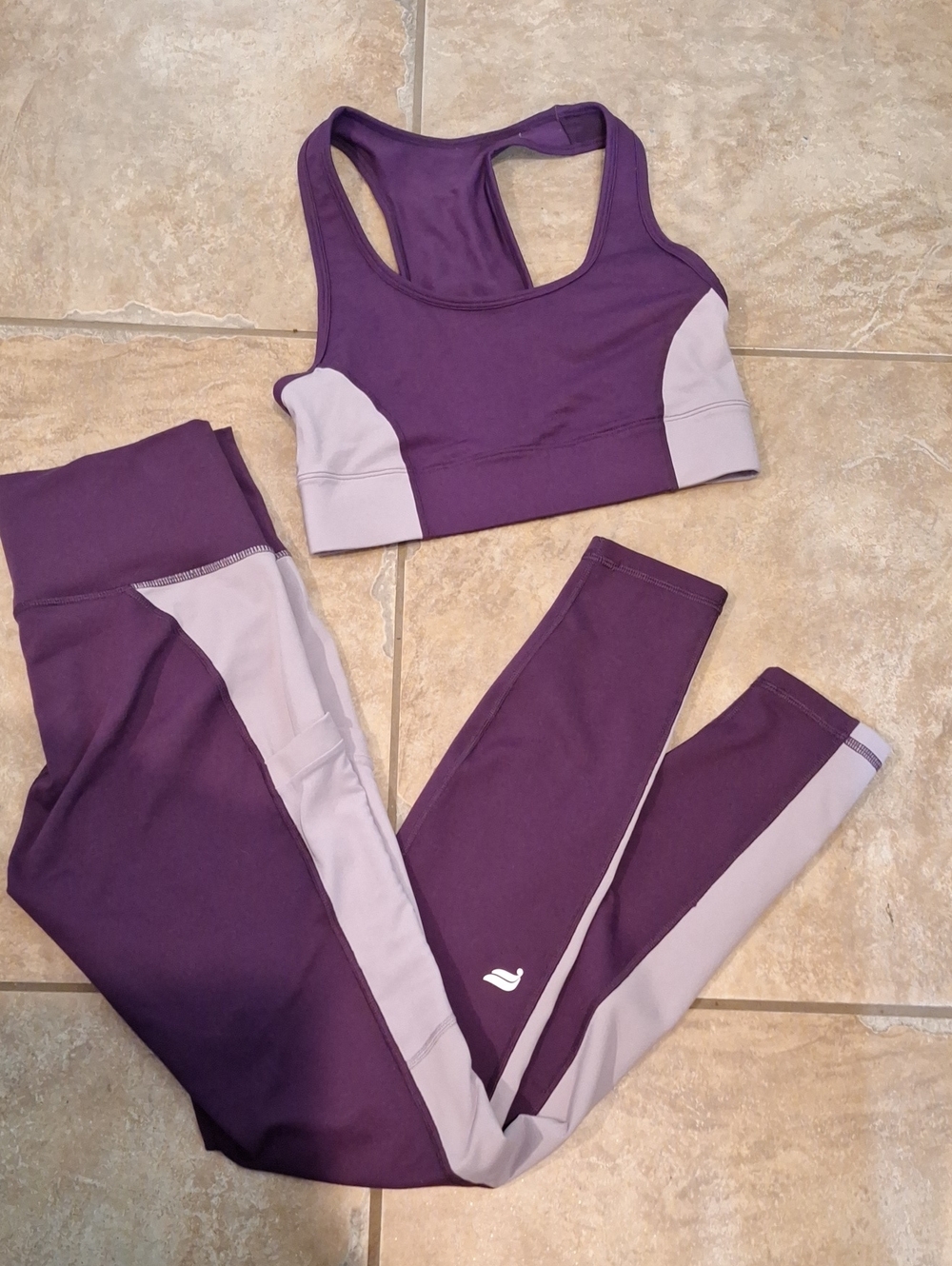 Fabletics Purple and Light Lavender Two-Tone Leggings & Sports Bra Set Sz SMALL